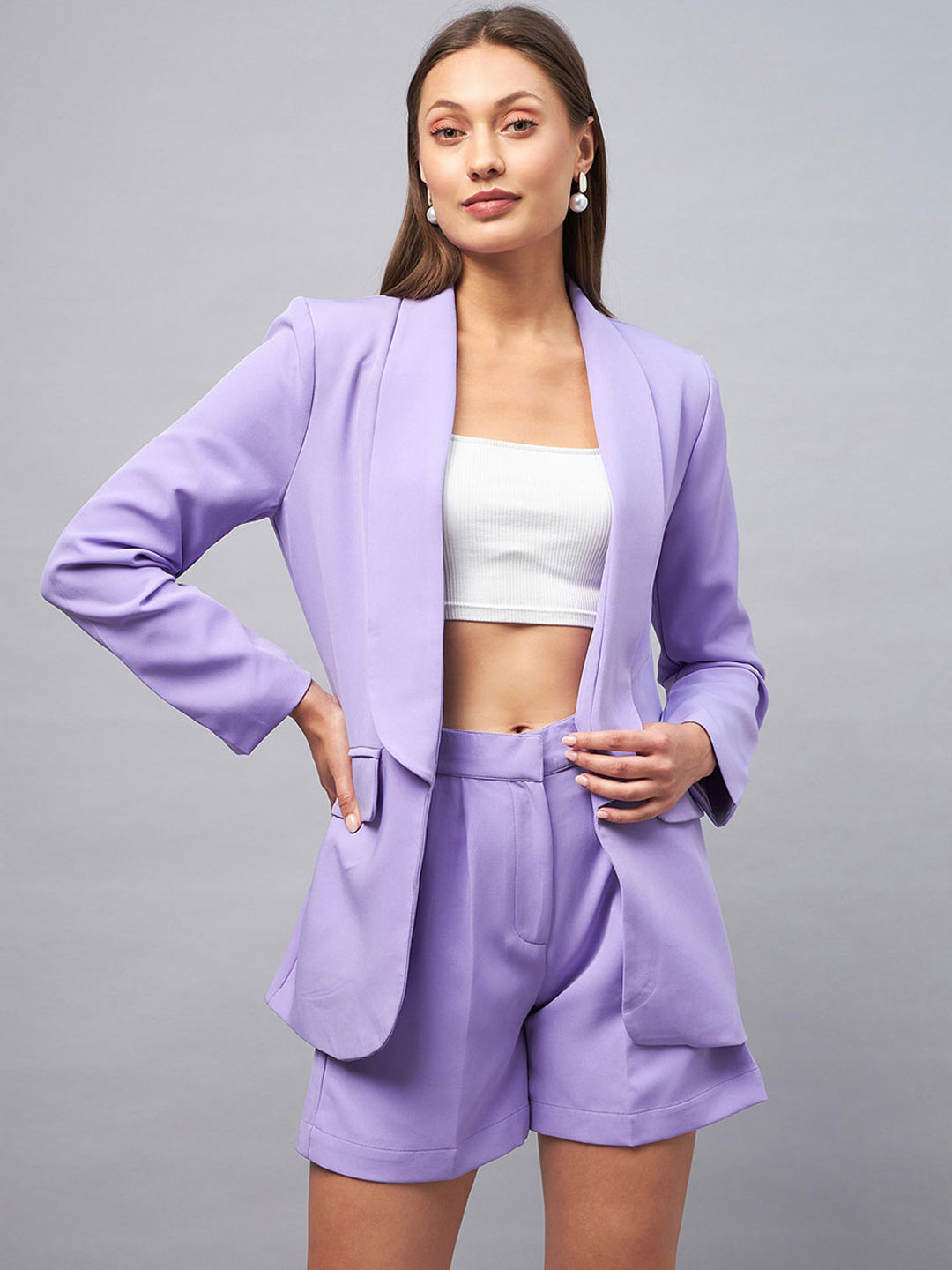 Solids tailored buttoned blazer with shorts